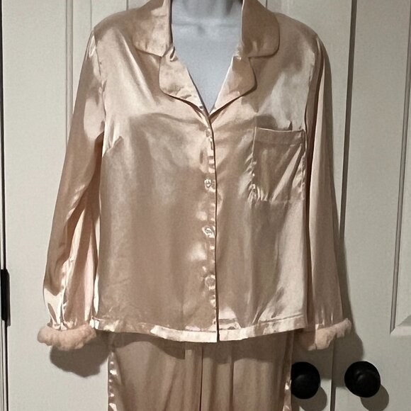 SHEIN Other - Beautiful blush pink pajama set